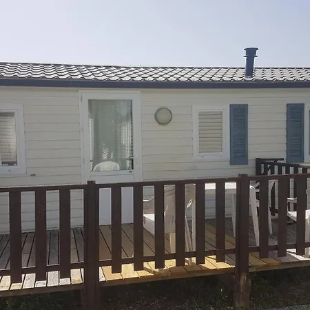 Natur Camping Bungalow T3 - A Dois Passos Das Praias Da Nazare E De Portugal 度假居 帕塔亚什