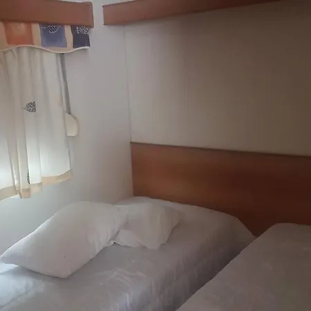 度假居 Natur Camping Bungalow T3 - A Dois Passos Das Praias Da Nazare E De Portugal 帕塔亚什