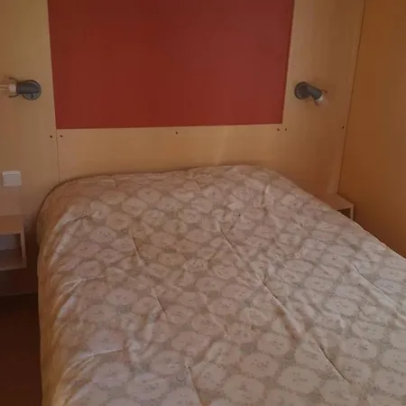 Natur Camping Bungalow T3 - A Dois Passos Das Praias Da Nazare E De Portugal 度假居